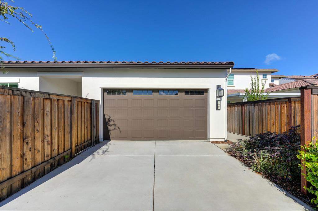 2341 Bronze Star Way