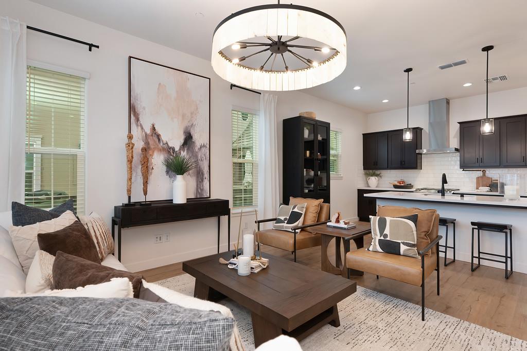 3260 Ronald Reagan Way