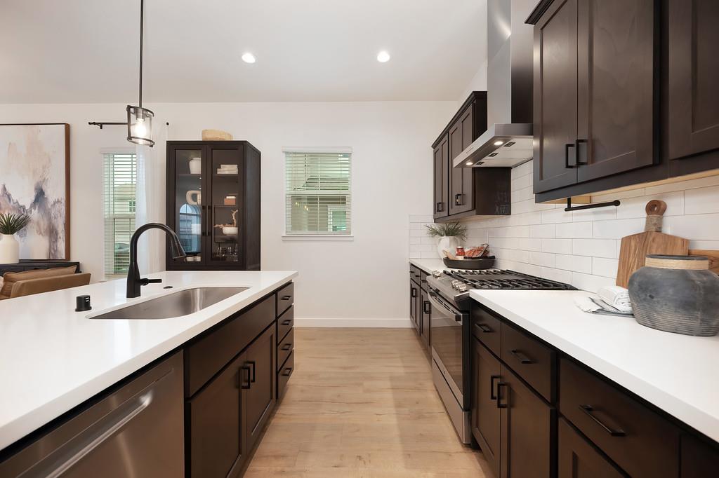 3260 Ronald Reagan Way