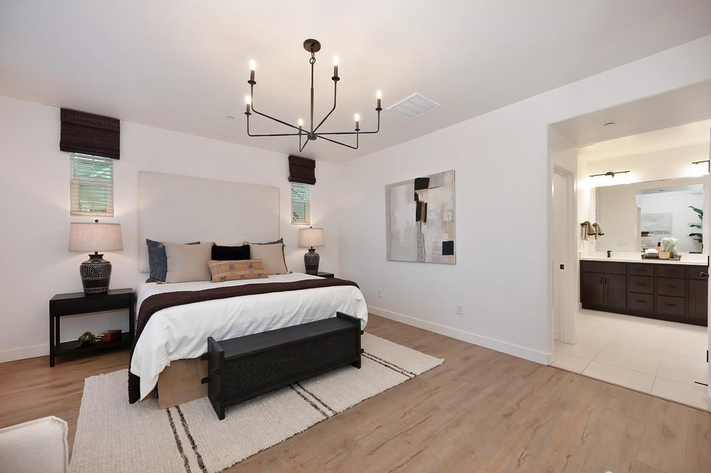 3260 Ronald Reagan Way