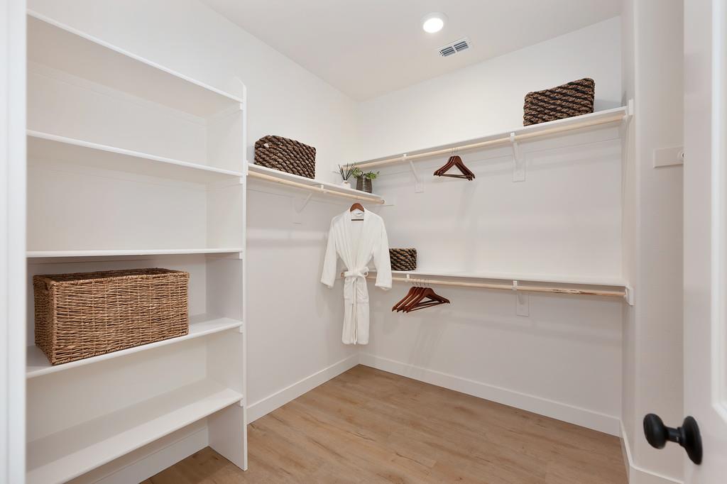 3260 Ronald Reagan Way