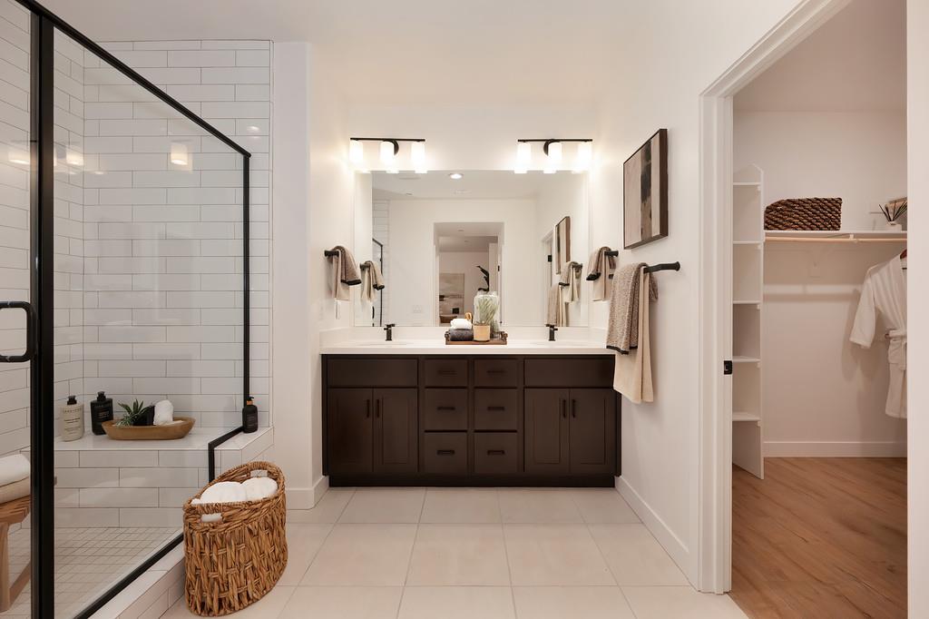 3260 Ronald Reagan Way