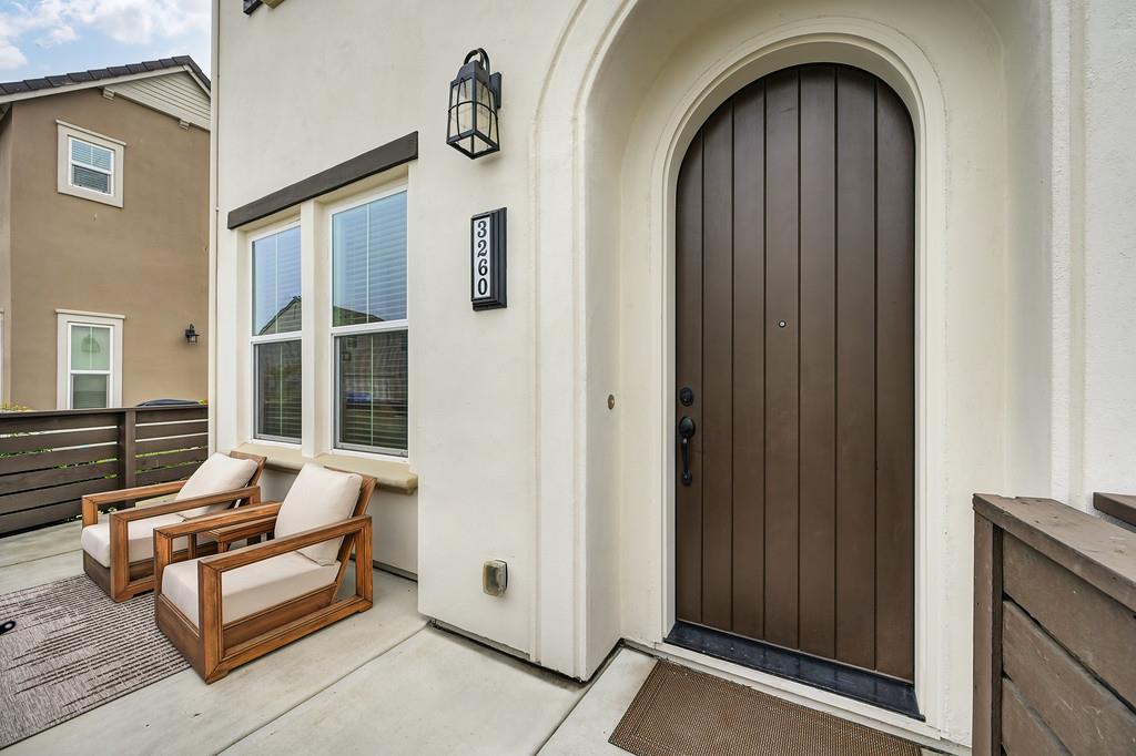 3260 Ronald Reagan Way