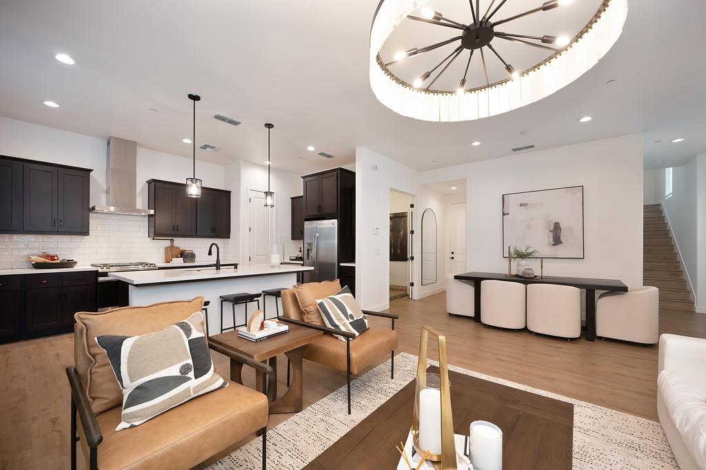 3260 Ronald Reagan Way