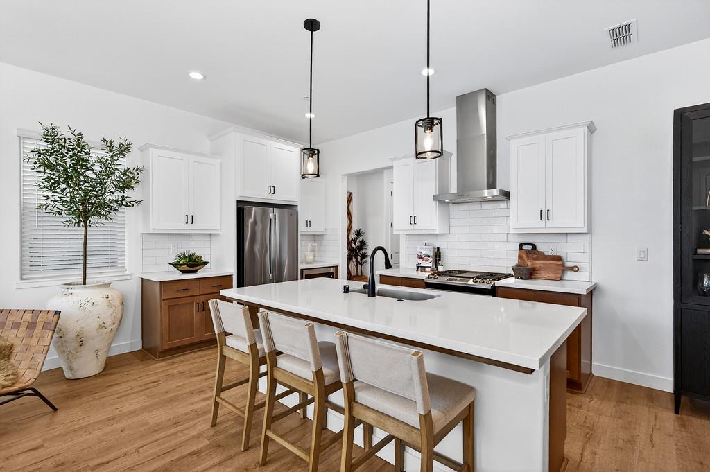 2367 Omaha Beach Avenue