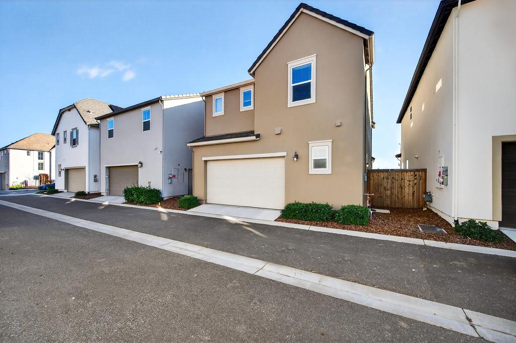 2367 Omaha Beach Avenue