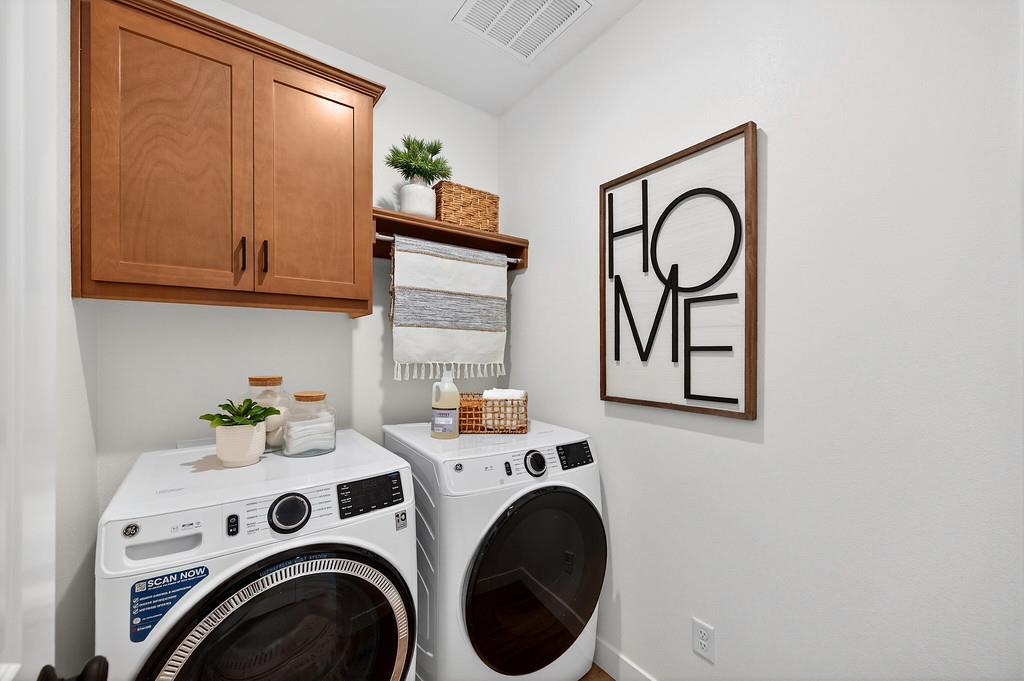 2367 Omaha Beach Avenue