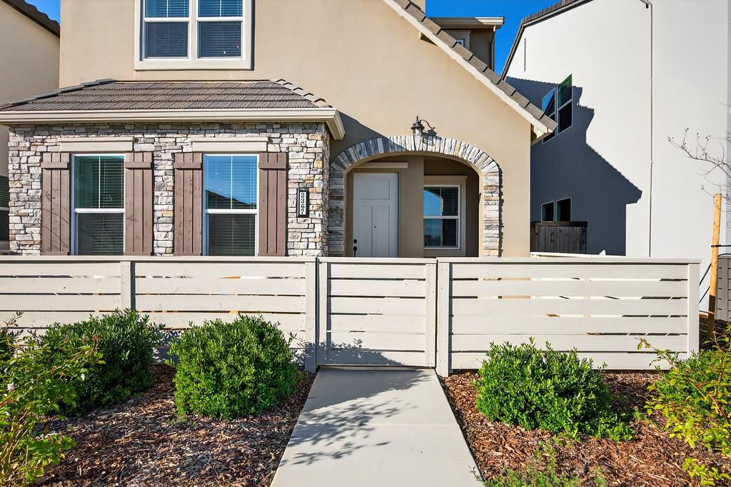 2367 Omaha Beach Avenue