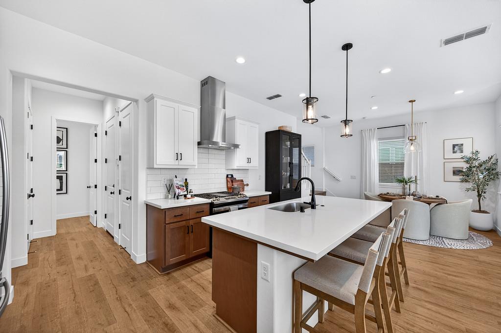 2367 Omaha Beach Avenue