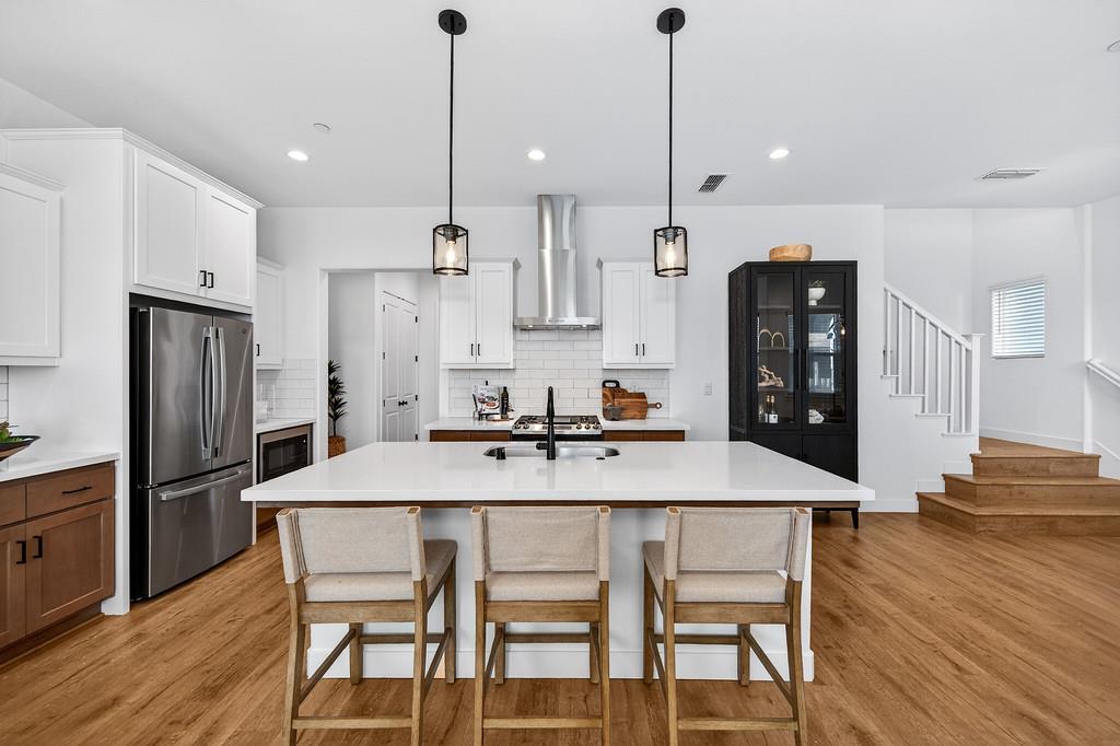 2367 Omaha Beach Avenue