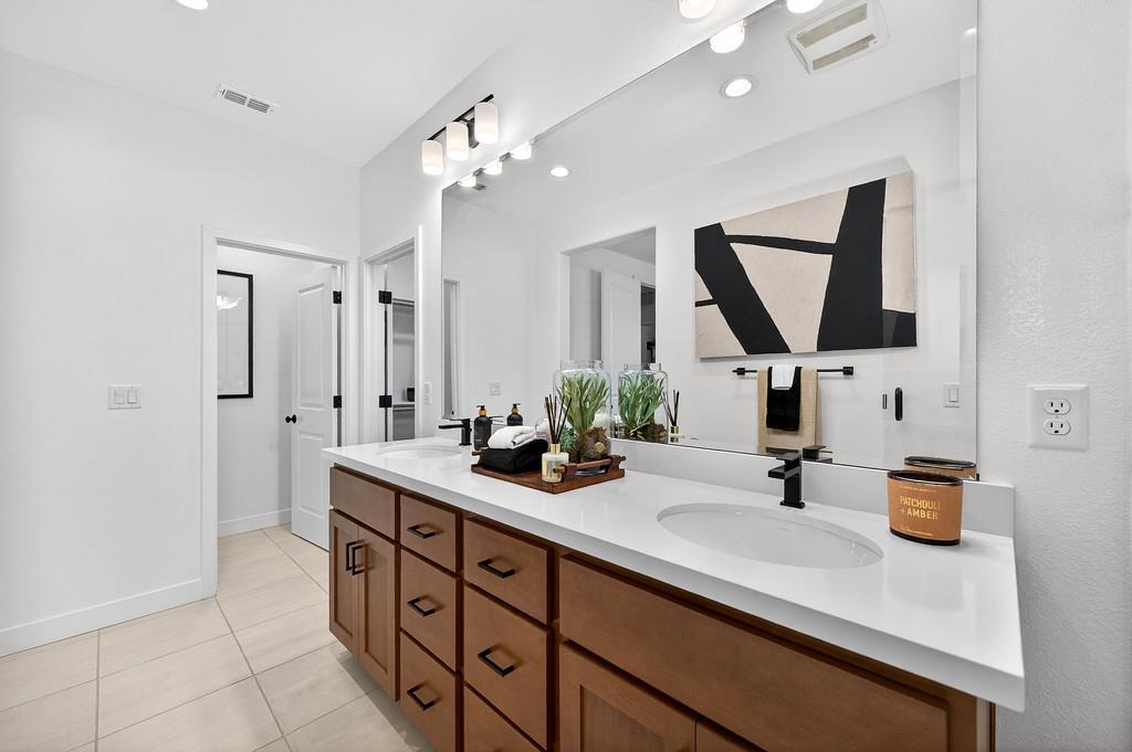 2367 Omaha Beach Avenue