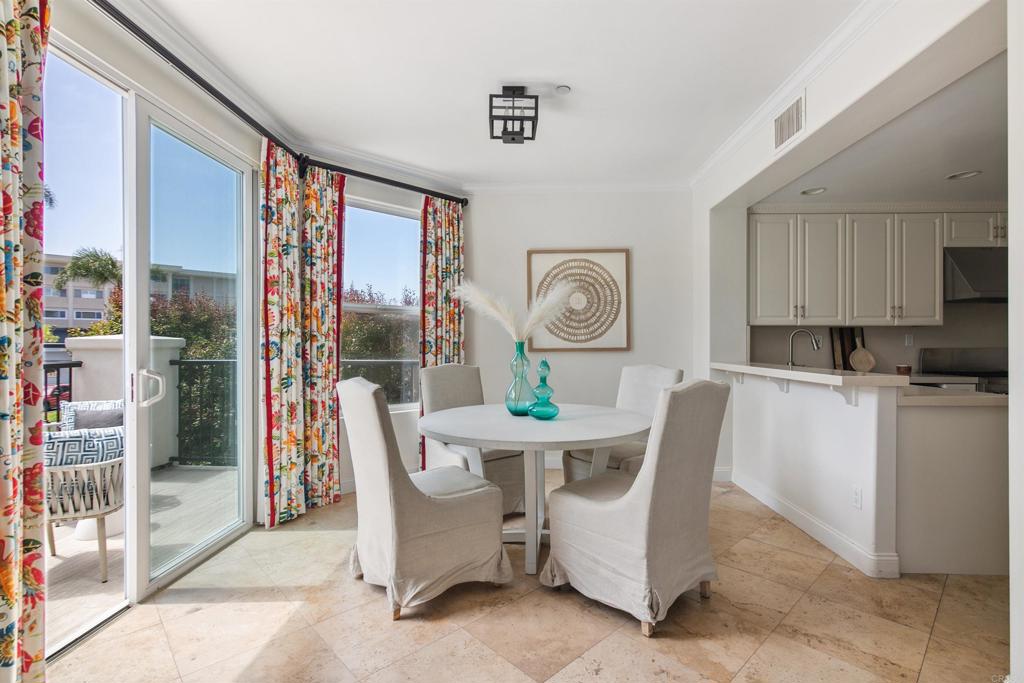 848 Prospect Street E