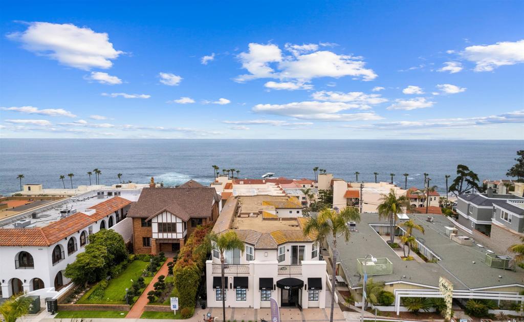 848 Prospect Street E