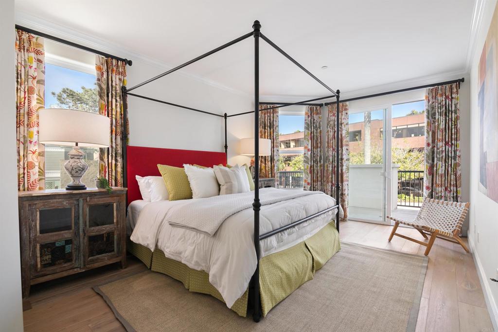 848 Prospect Street E