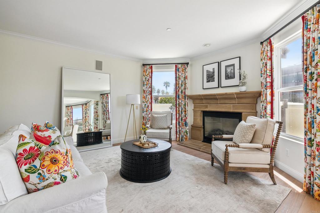 848 Prospect Street E