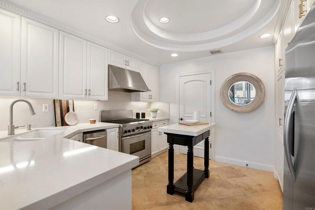 848 Prospect Street E