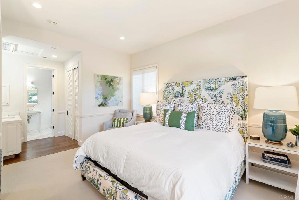 7930 White Christmas Ct