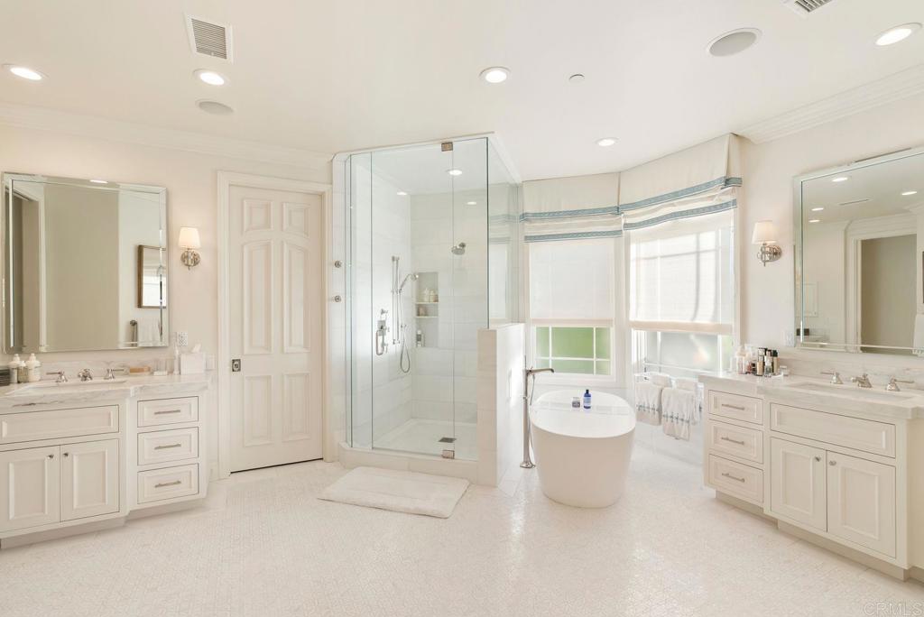 7930 White Christmas Ct