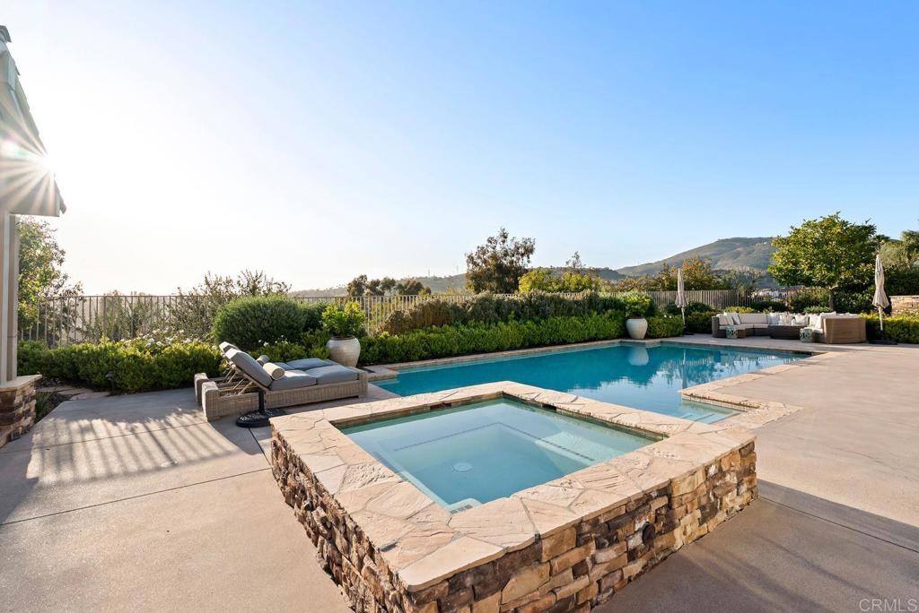 7930 White Christmas Ct