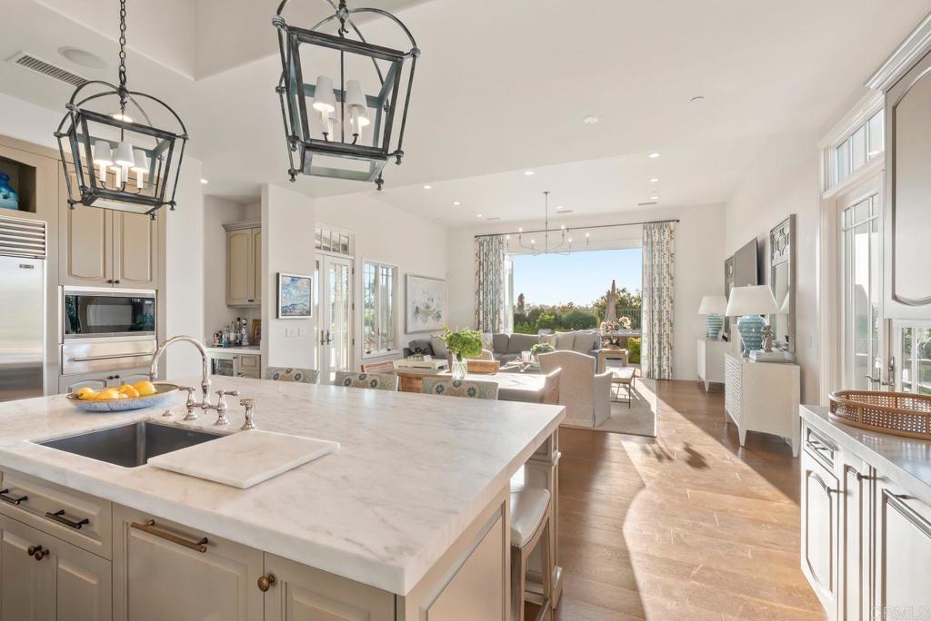 7930 White Christmas Ct