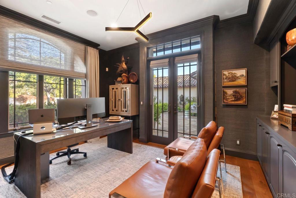 7930 White Christmas Ct