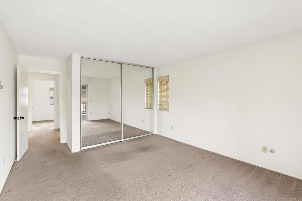 17463 Plaza Abierto 25