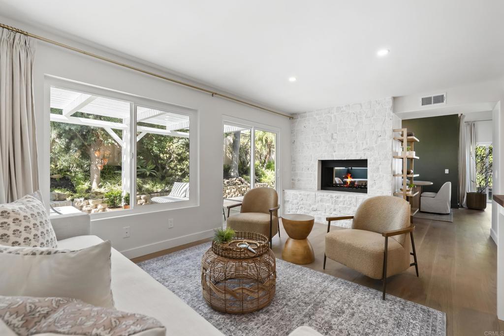 3116 Del Rey Avenue