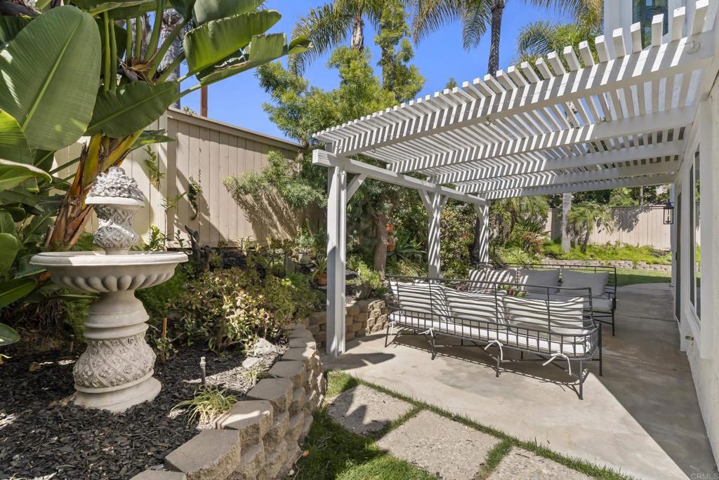 3116 Del Rey Avenue