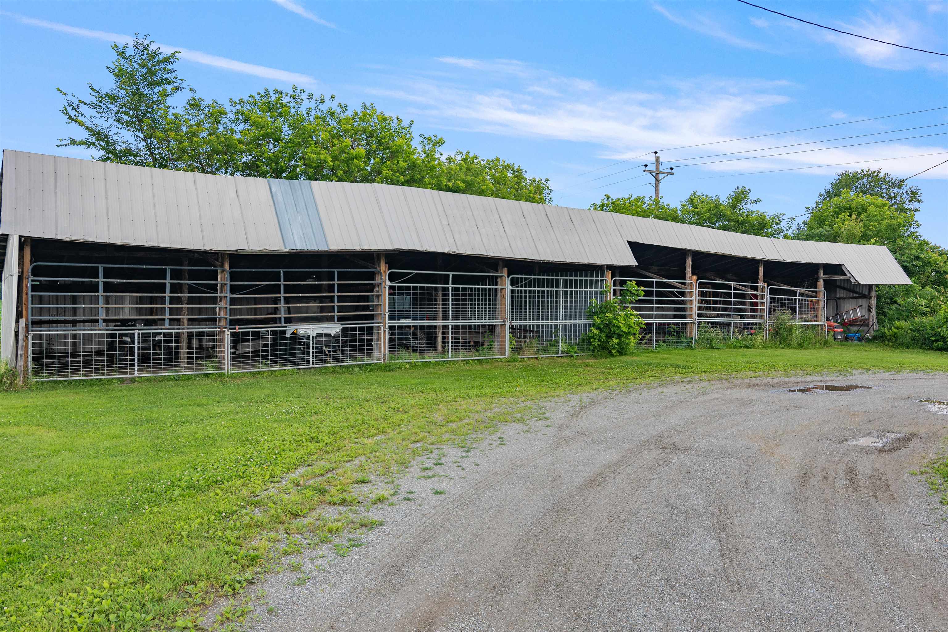 8139 Vermont Route 105