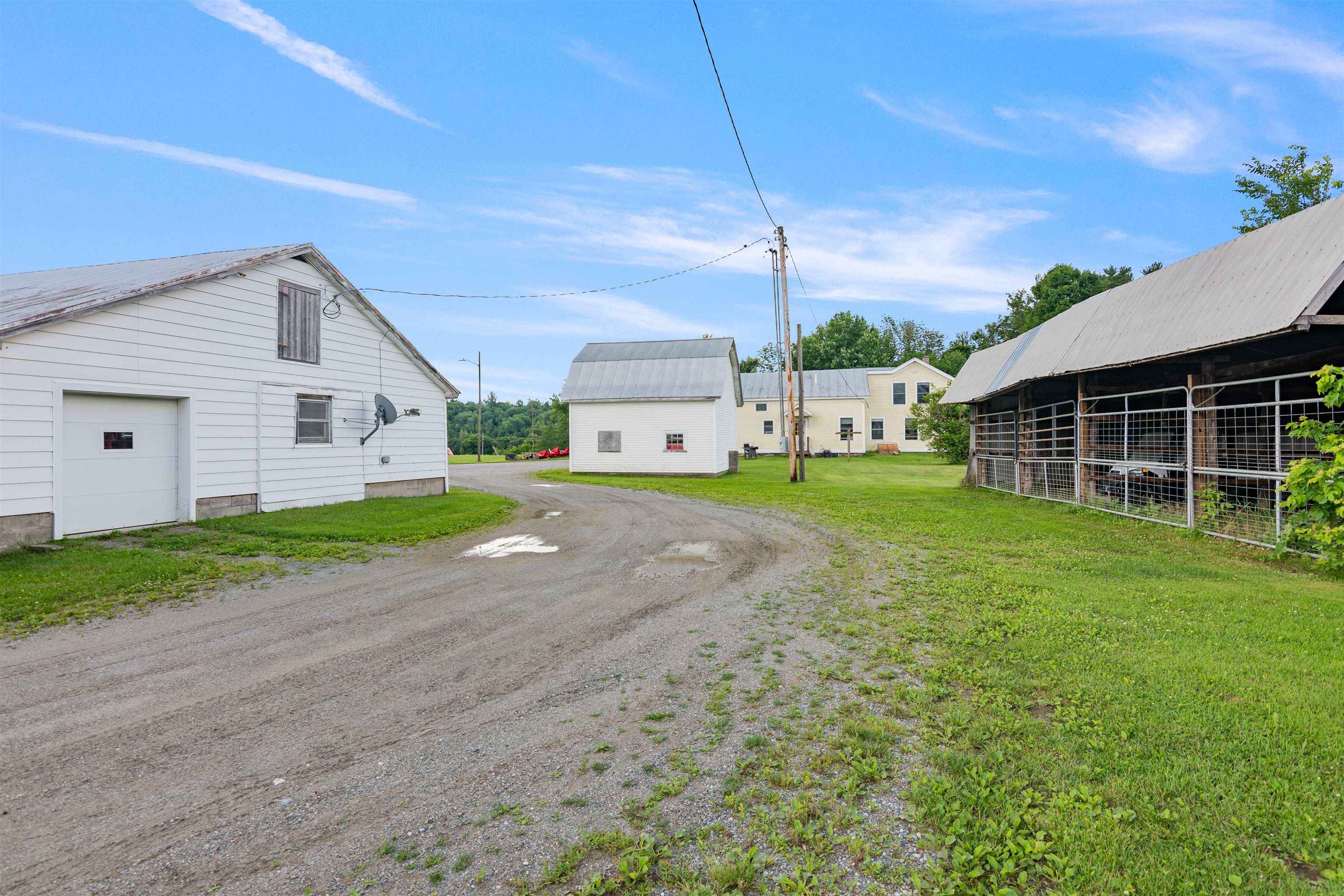 8139 Vermont Route 105