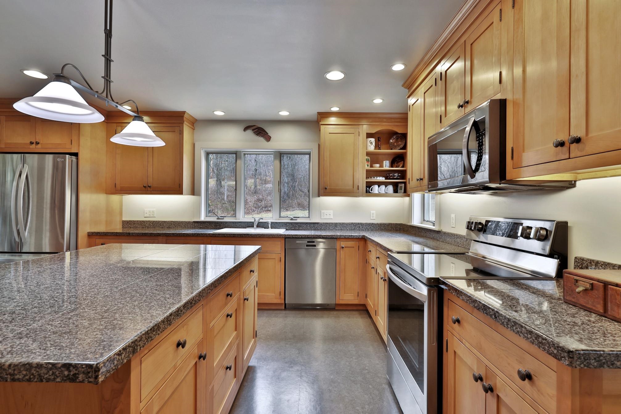 73 Crab Apple Ridge