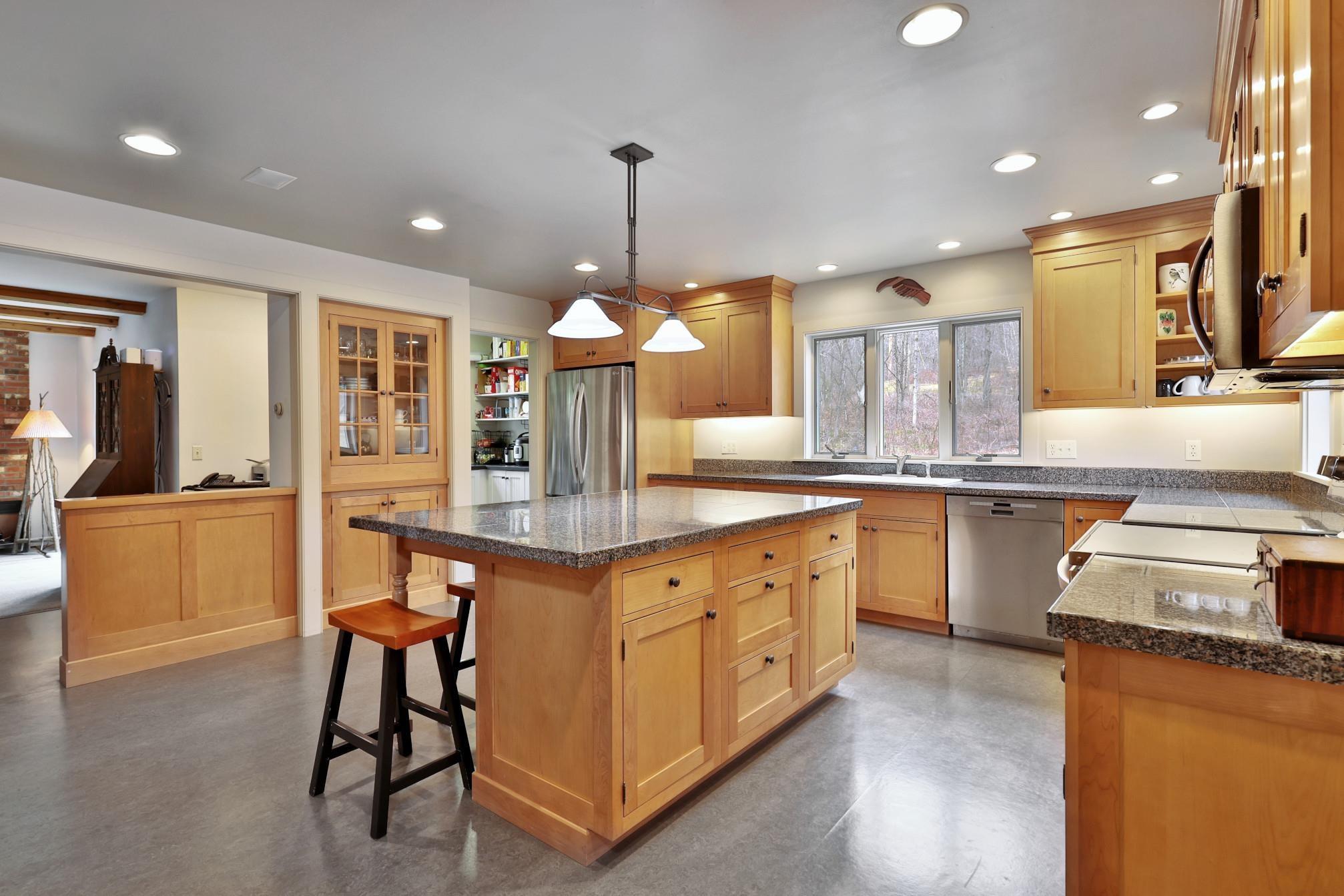 73 Crab Apple Ridge
