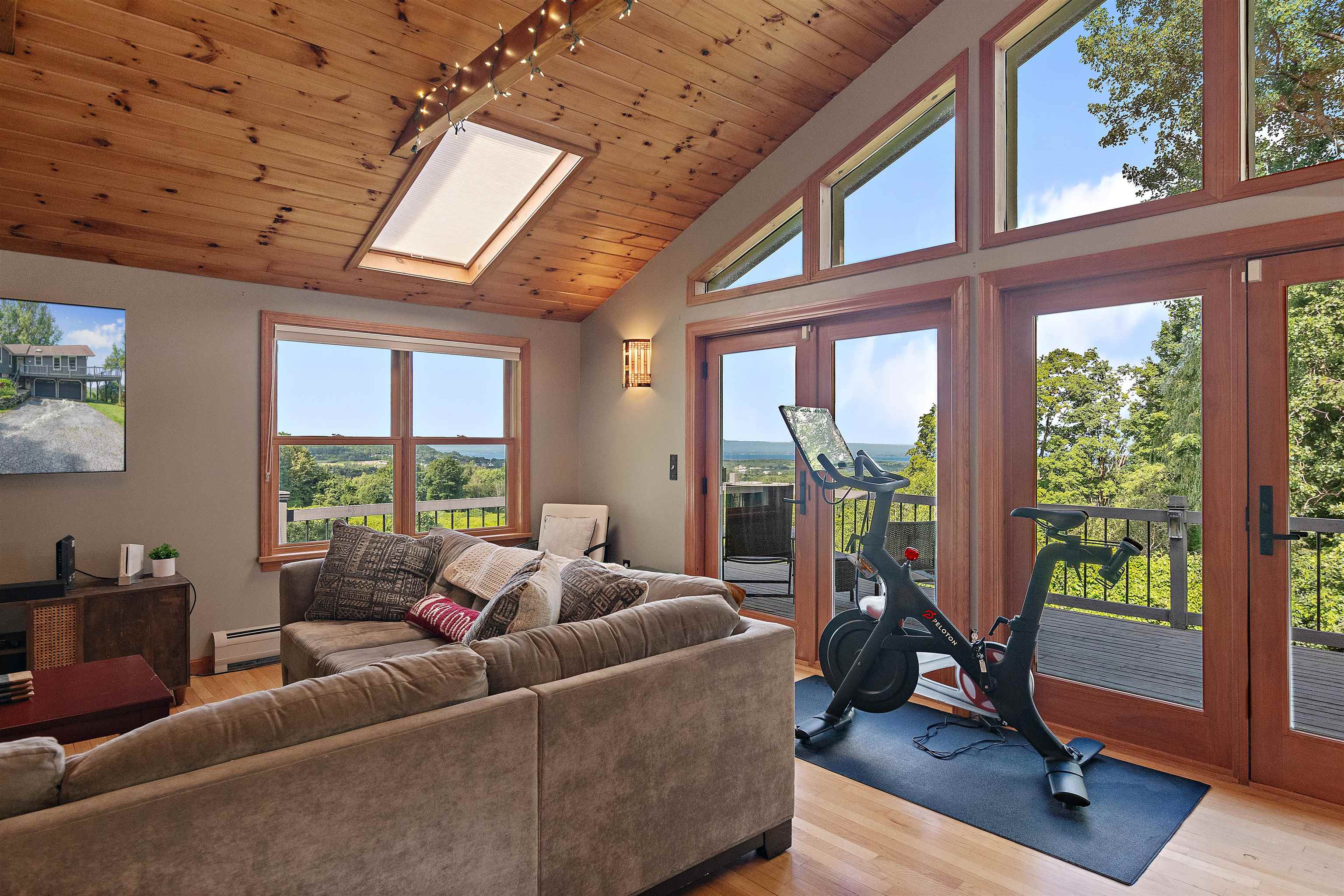 104 Fairfield Hill Road