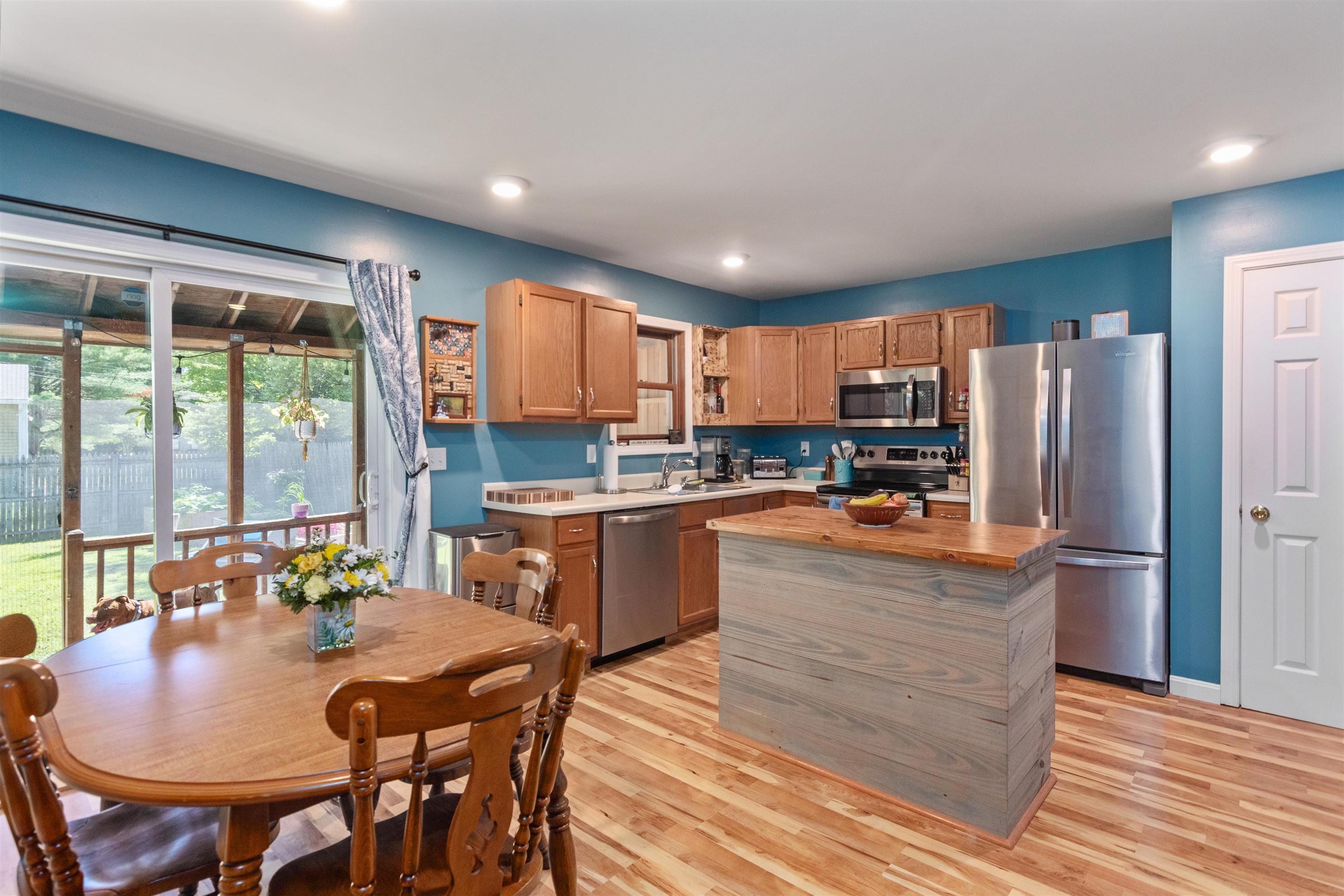 123 Grey Birch Drive Unit: 123