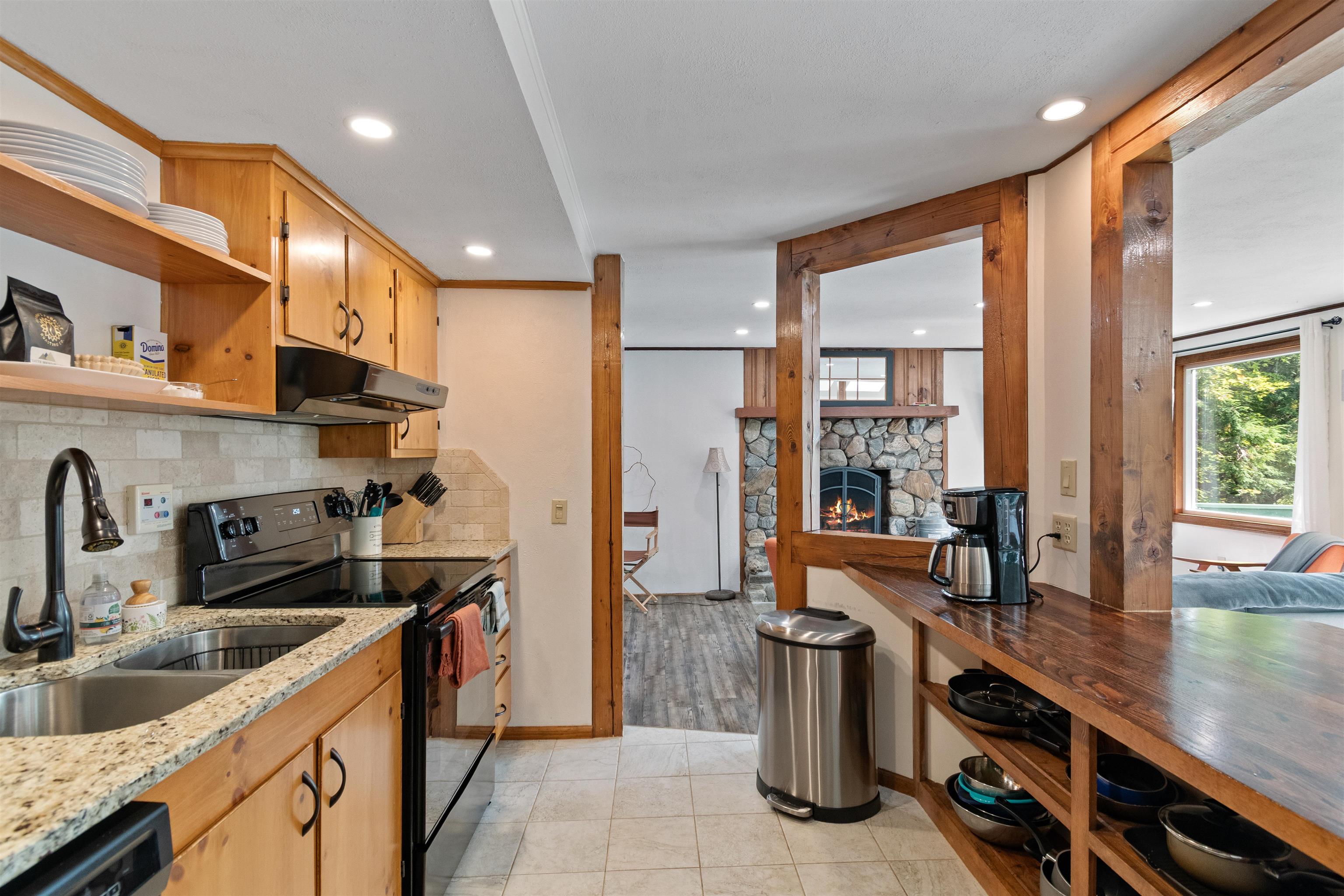 221 Highland Drive Unit: 27