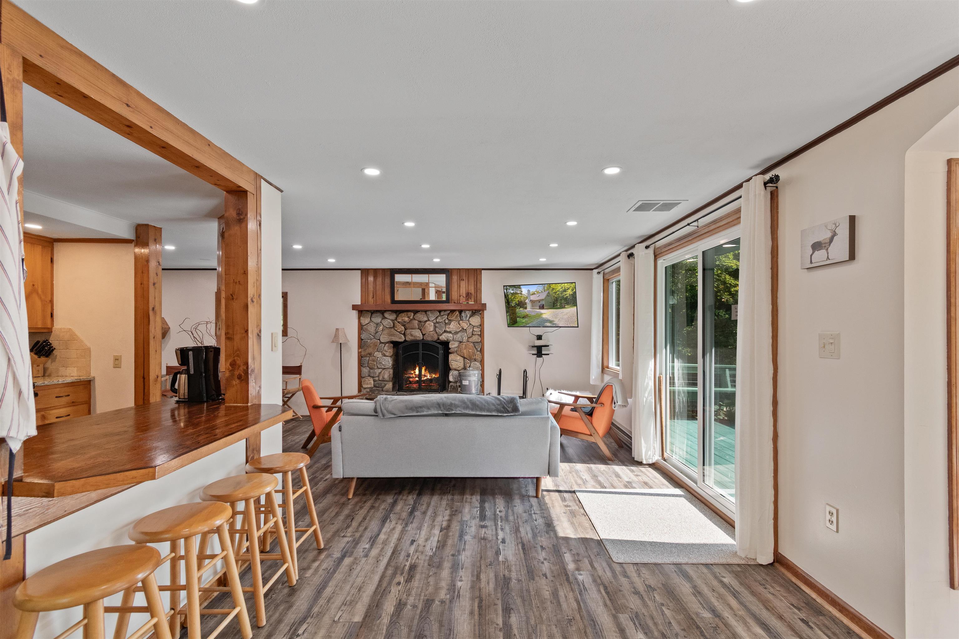 221 Highland Drive Unit: 27