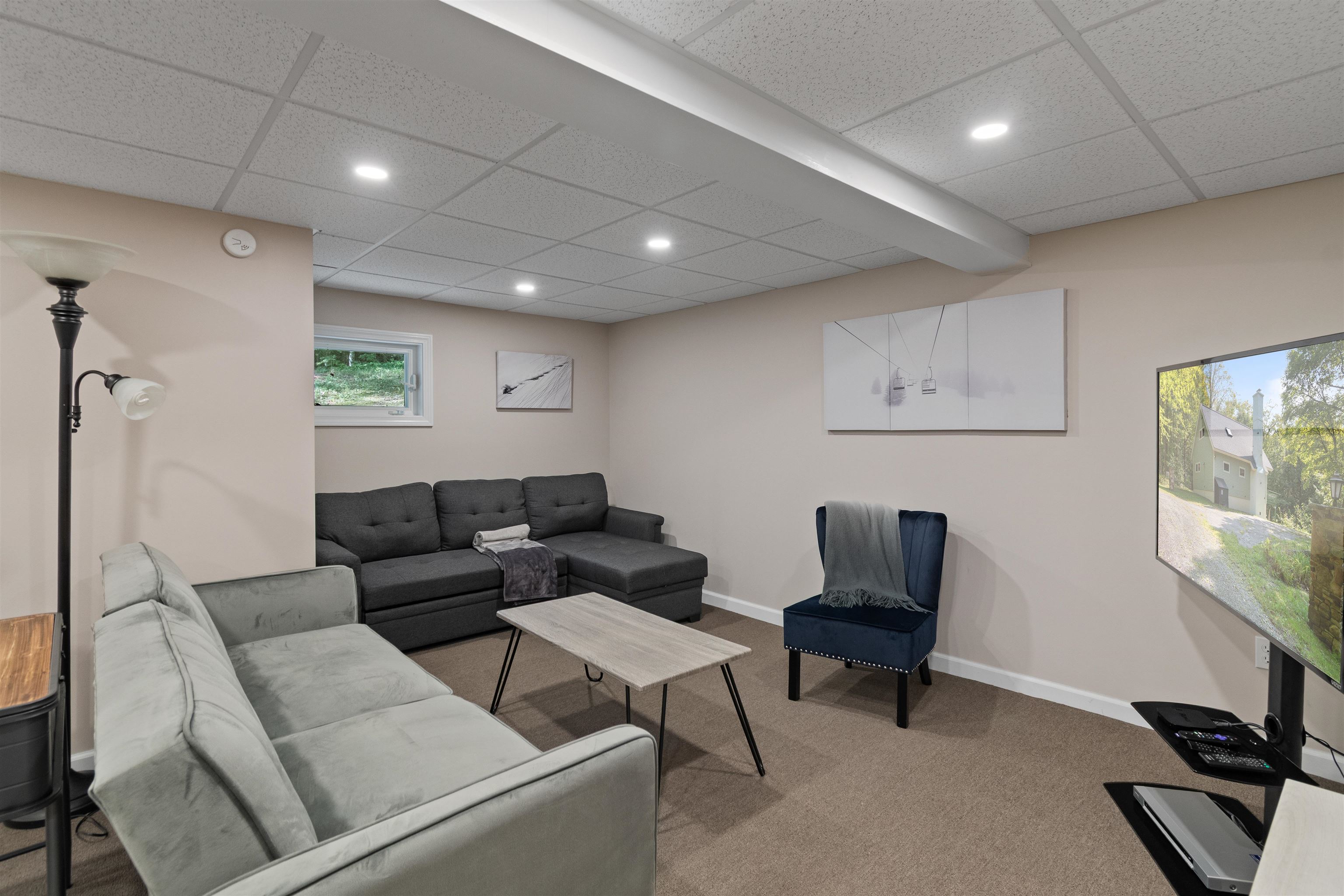 221 Highland Drive Unit: 27