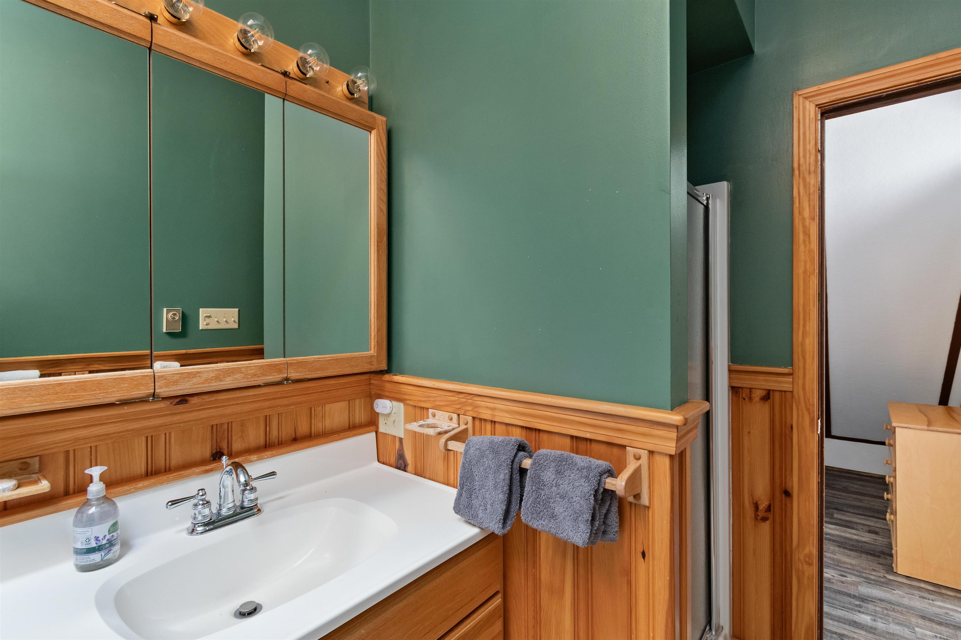 221 Highland Drive Unit: 27