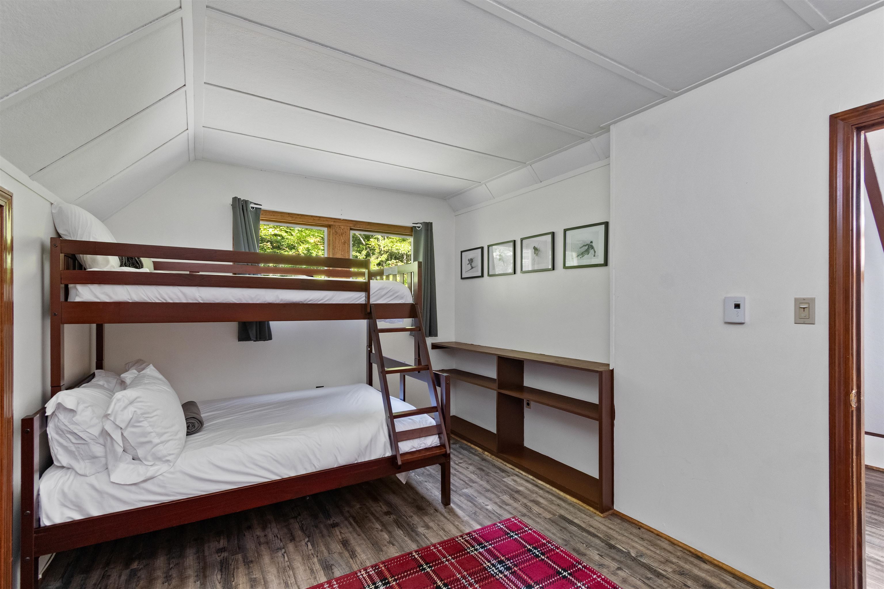 221 Highland Drive Unit: 27