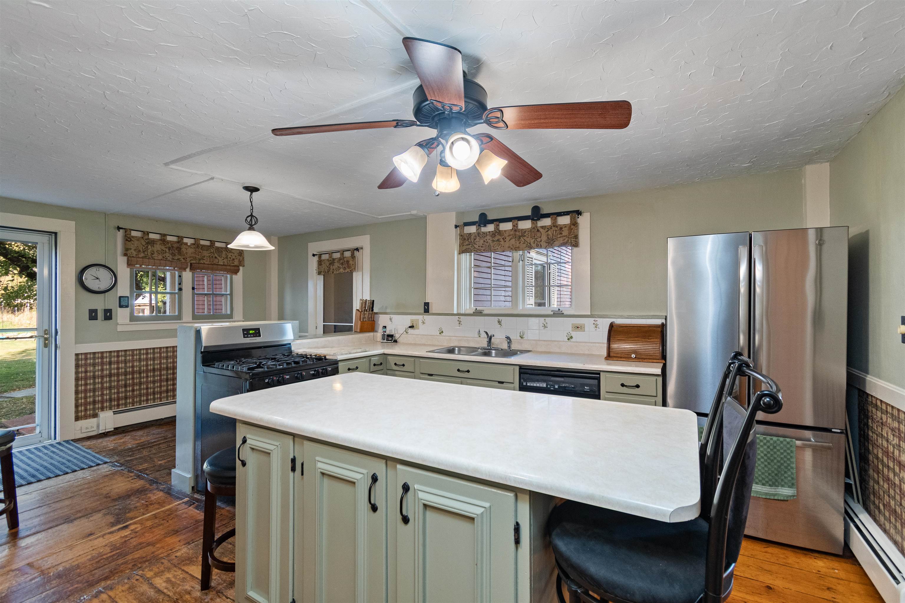1632 Bradley Road