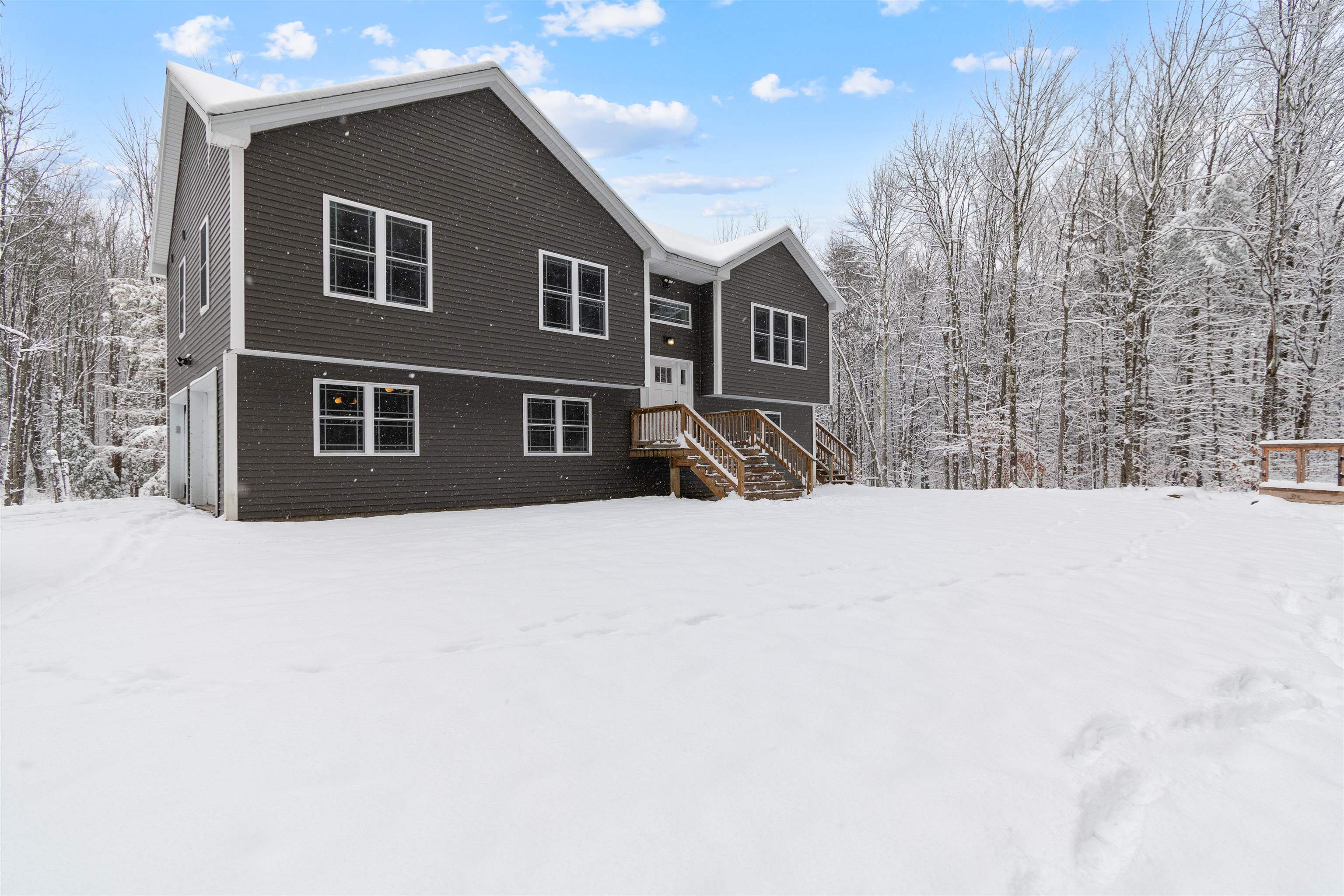 60 Apple Tree Road