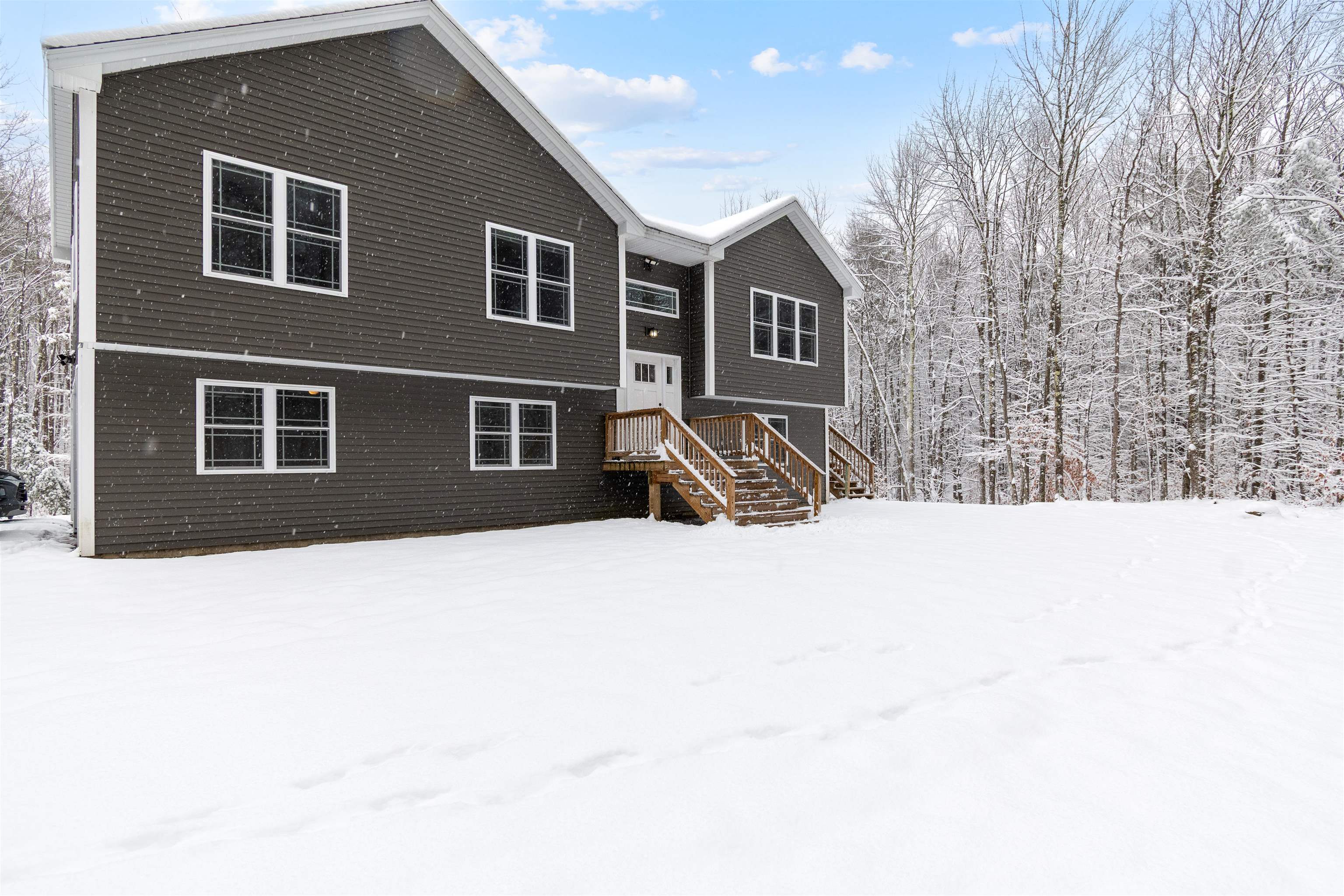 60 Apple Tree Road