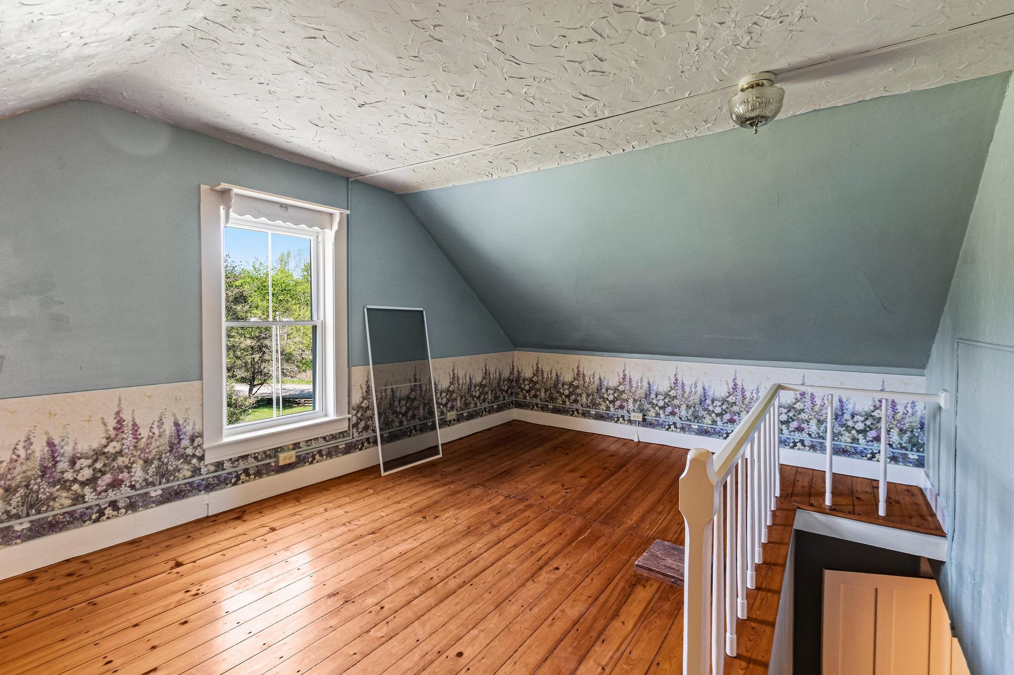 1632 Bradley Road