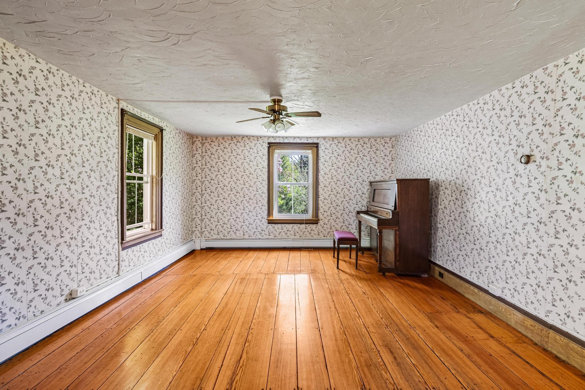 1632 Bradley Road