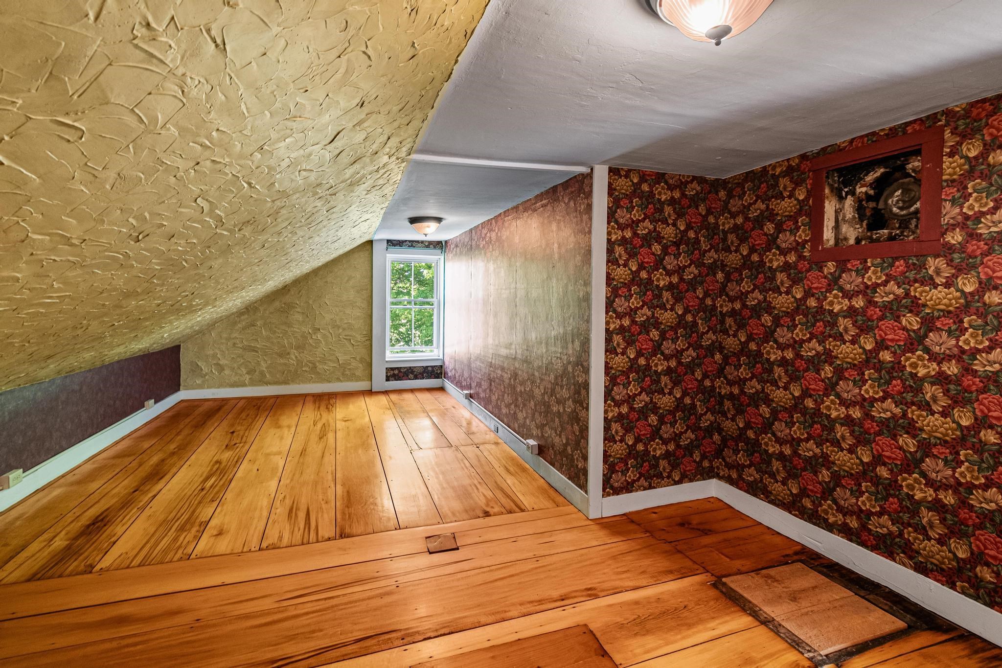 1632 Bradley Road