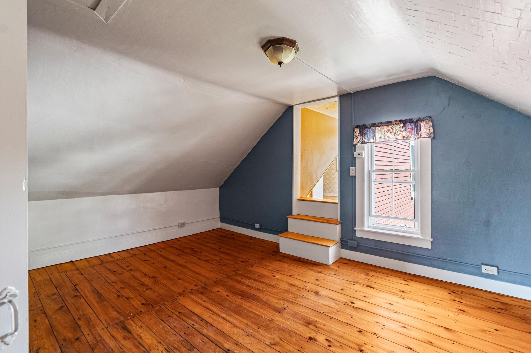 1632 Bradley Road