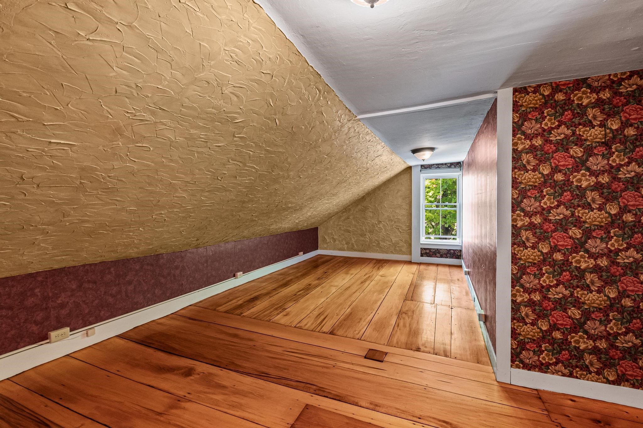 1632 Bradley Road