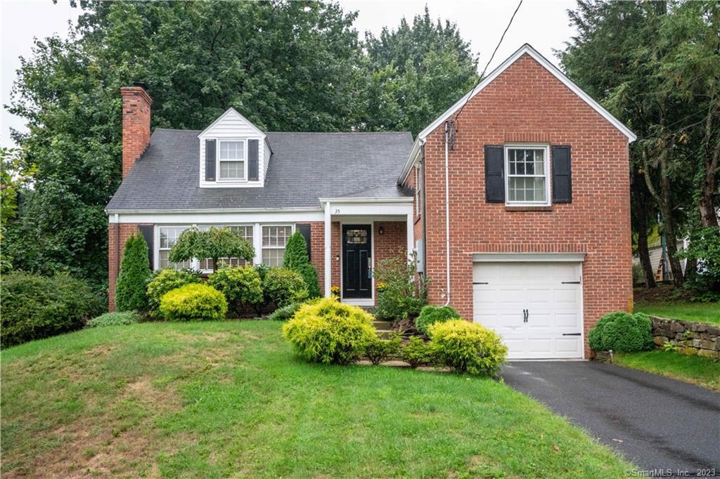 35 Roberts Lane