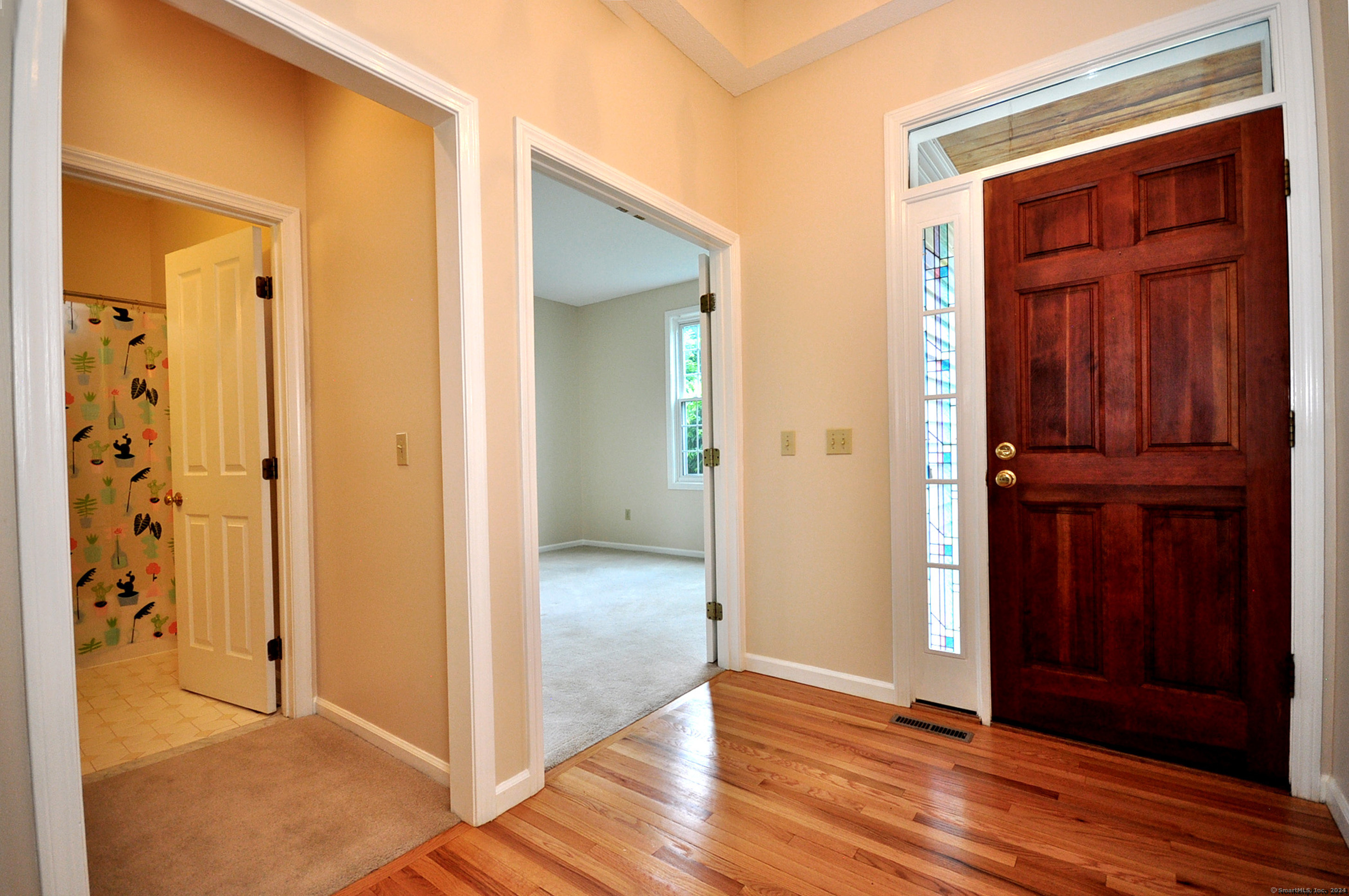 511 Hawthorne Lane 511