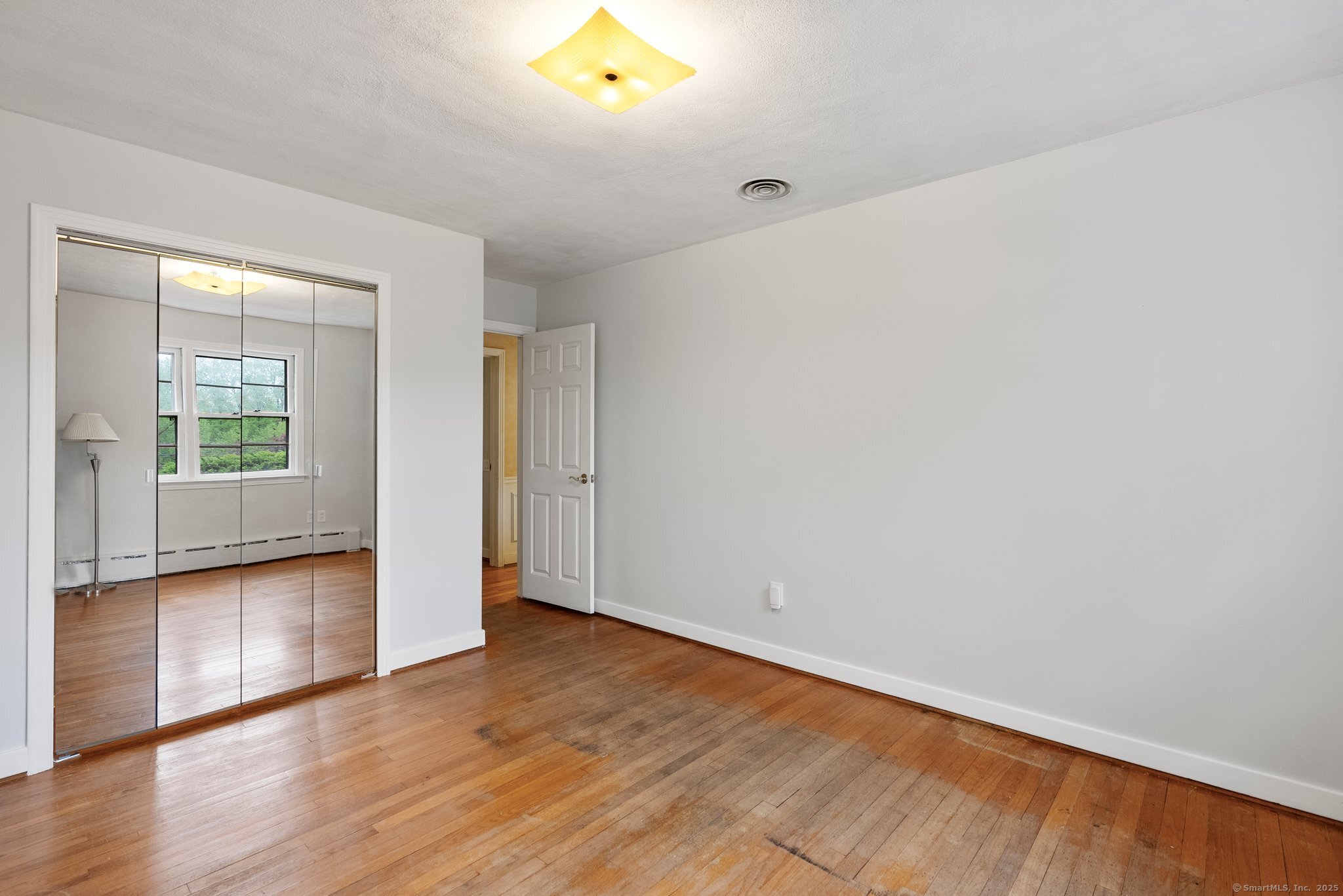 223 Tunxis Avenue